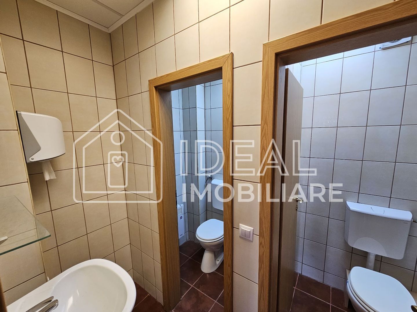 Spatiu Comercial de inchiriat, 238 mp utli, zona Calea Dumbravii - Poză 6