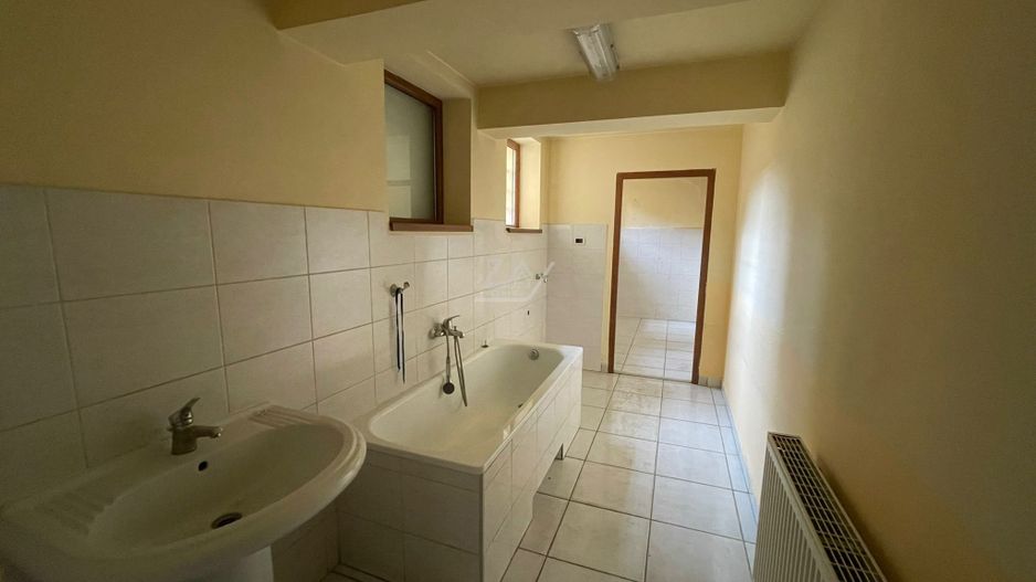Casa individuala deosebita in zona Girocului - pozitie excelenta. Garaj dublu. - Poză 24