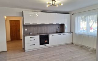 Vând apartament în micro 16 - Poză 1