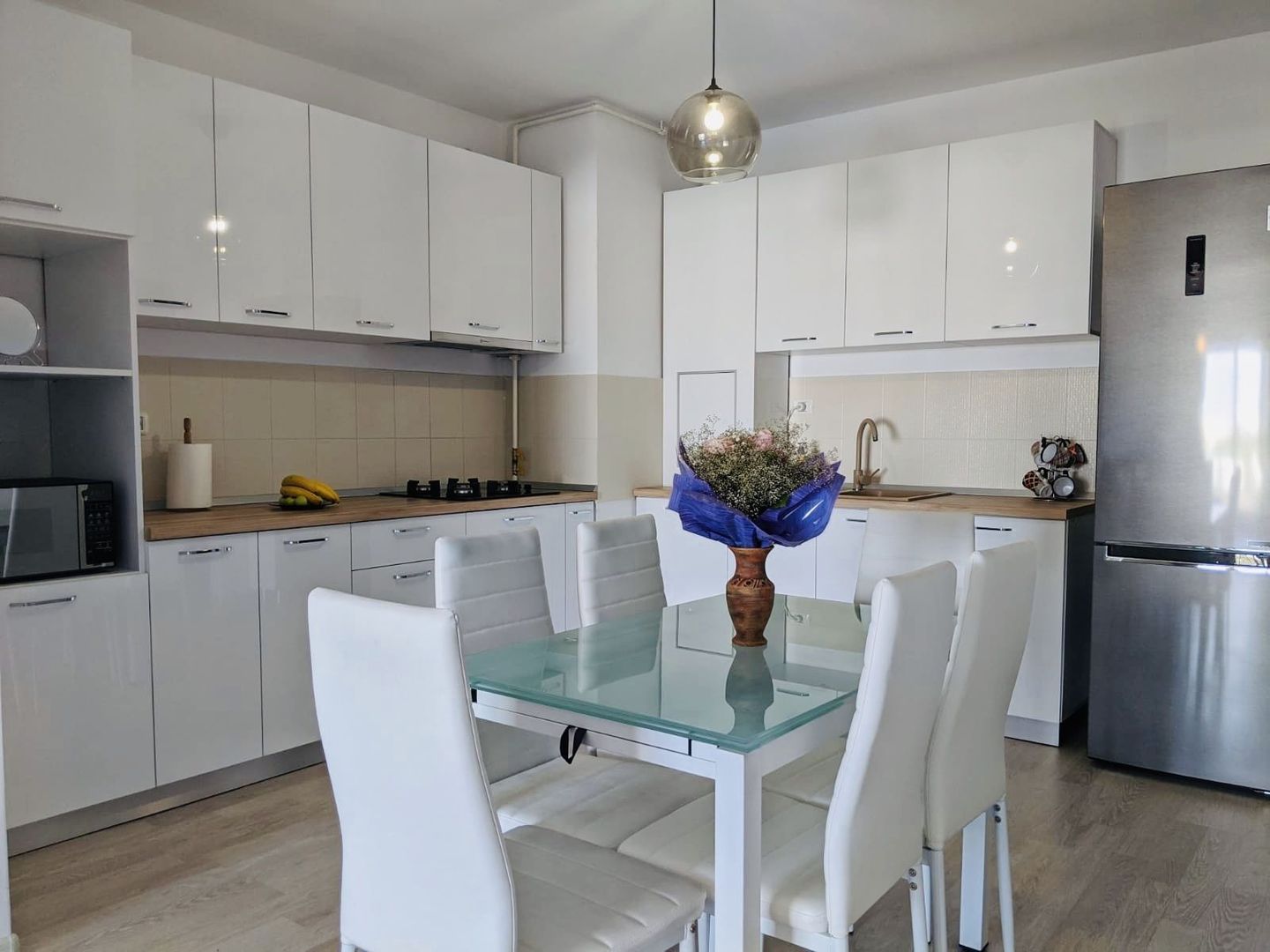 Apartament 2 camere de inchiriat, bloc nou, parcare -Bulevardul Timisoara - Poză 1