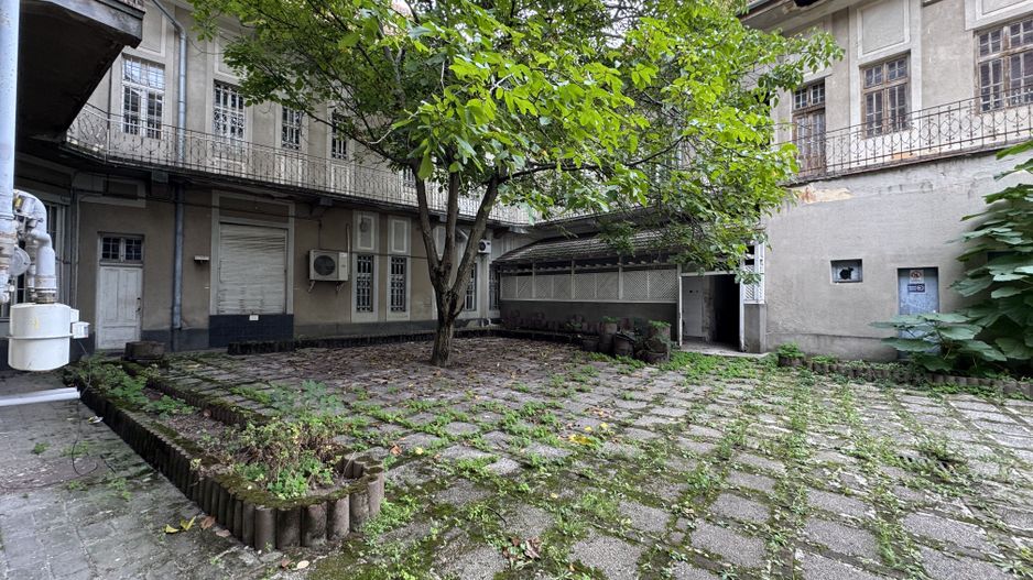 Spatiu la parter in zona Centrala fostul hotel Timisul - Poză 10