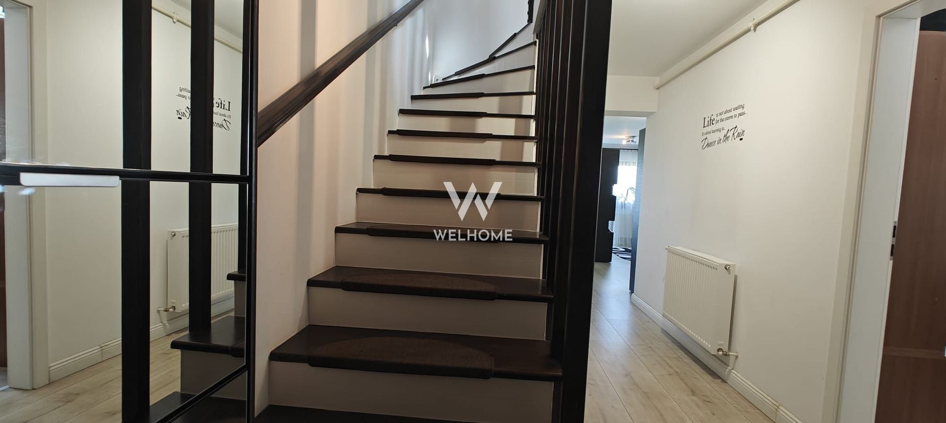 Apartament spațios cu 4 camere, mobilat, în Valea Aurie – 2 niveluri, 98 mp - Poză 1