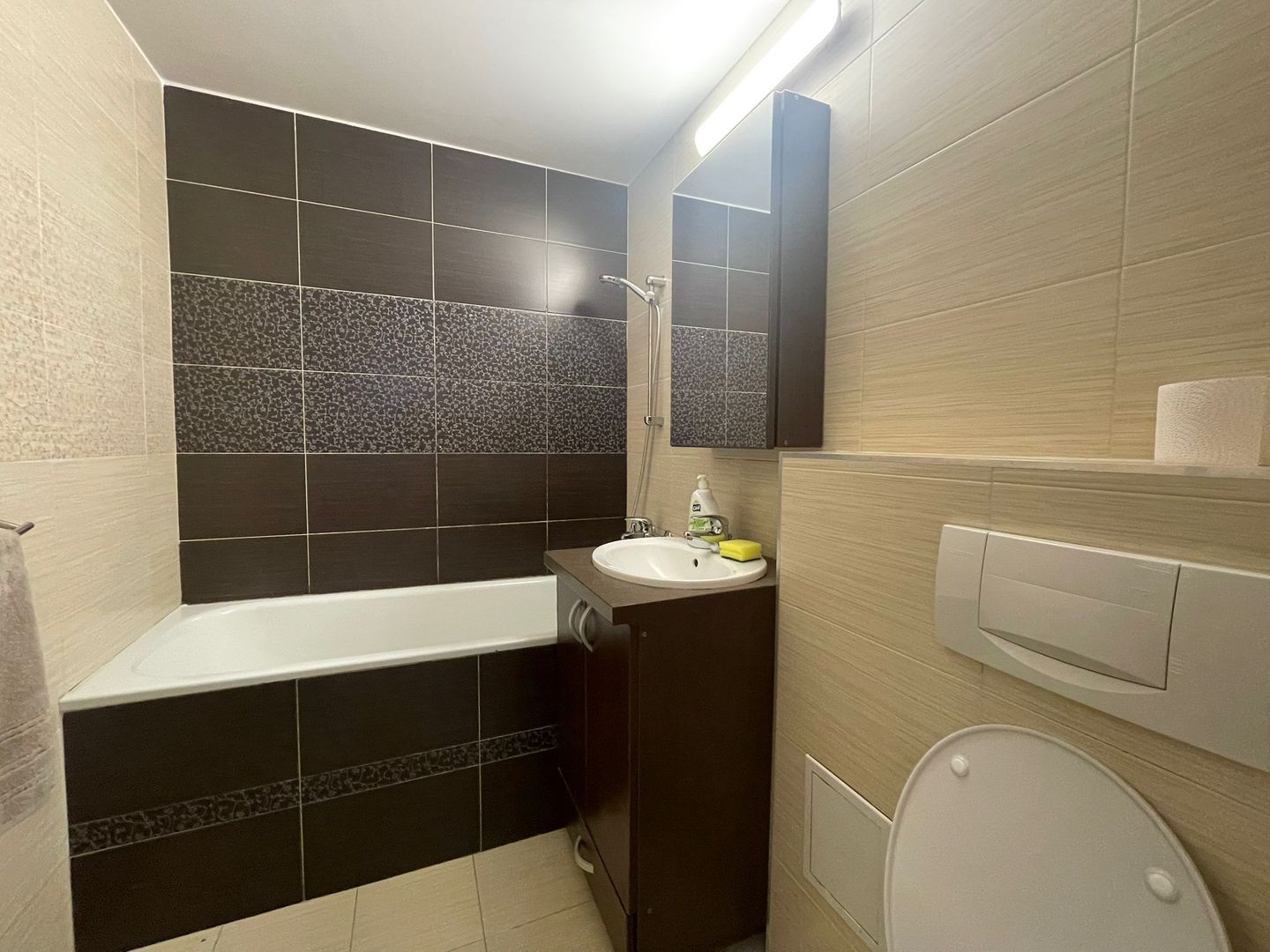 Apartament 3 camere decomandate ,  zona Titulescu! - Poză 11