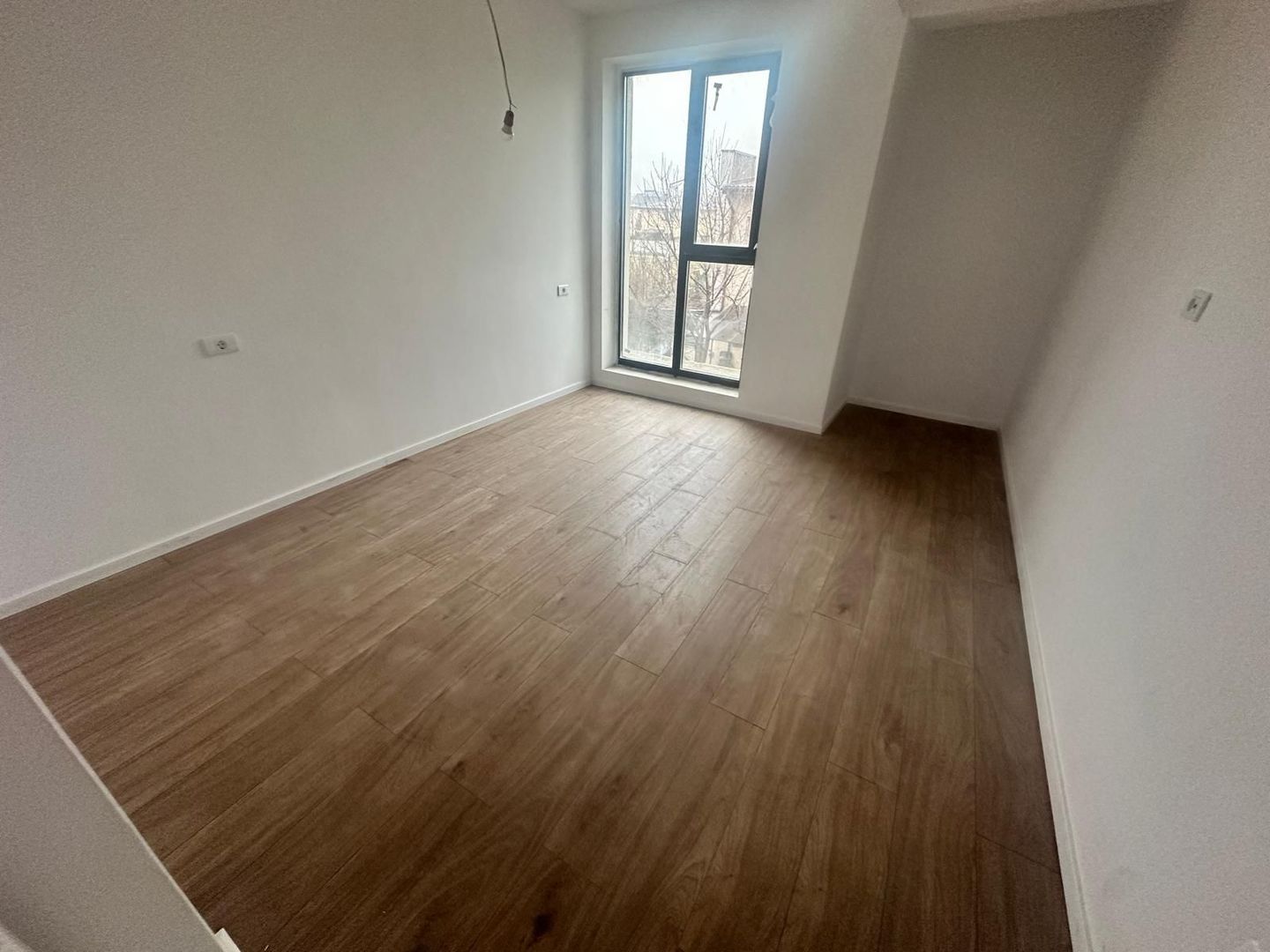 CASA TIP DUPLEX, 4 CAMERE, TOATE UTILITATILE, TEREN 245 MP, COMIS 0% - Poză 6