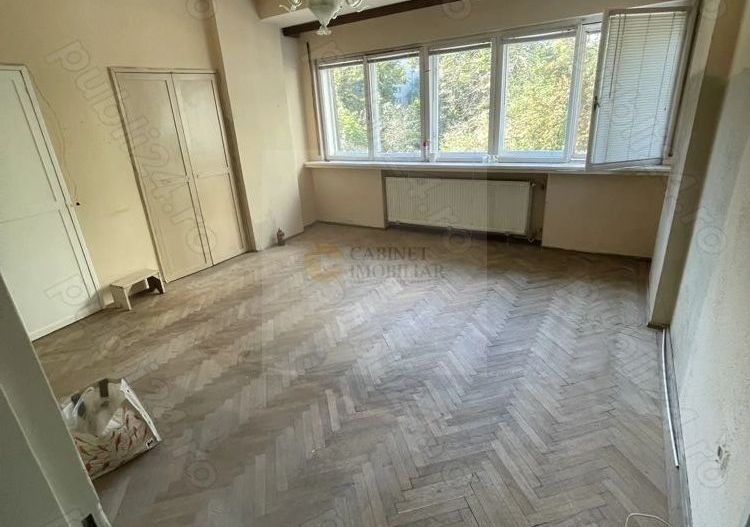 Garsoniera in bloc interbelic | Parc Cismigiu  | De renovat | Etaj 1/5 - Poză 1