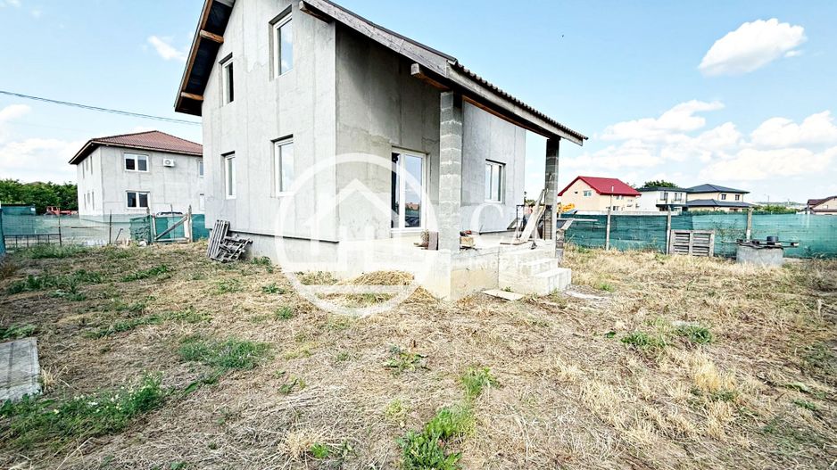 Casa de vânzare cu 4 camere in Episcopia, Bihor - Poză 2
