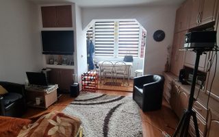 Apartament 3 camere | Dâmbul Pietros | Mobilat | Pivniță - Poză 2