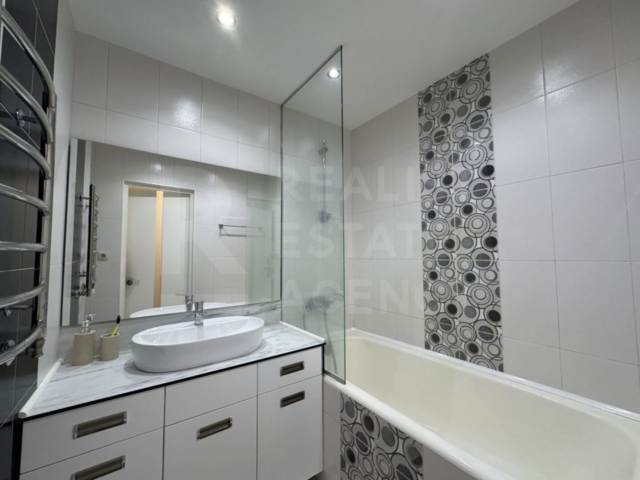 Chirie, apartament, 3 camere, str. Petru Movilă, Centru - Poză 8