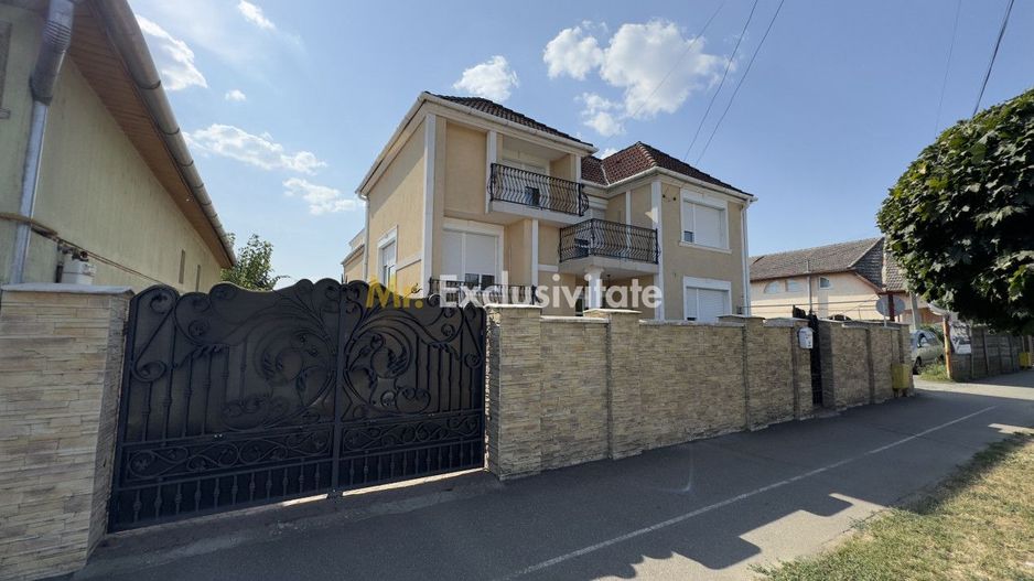 Casă 5 camere P+1 Teren 1010 mp Str. Agoșton - Carei - Comision 0% - Poză 1