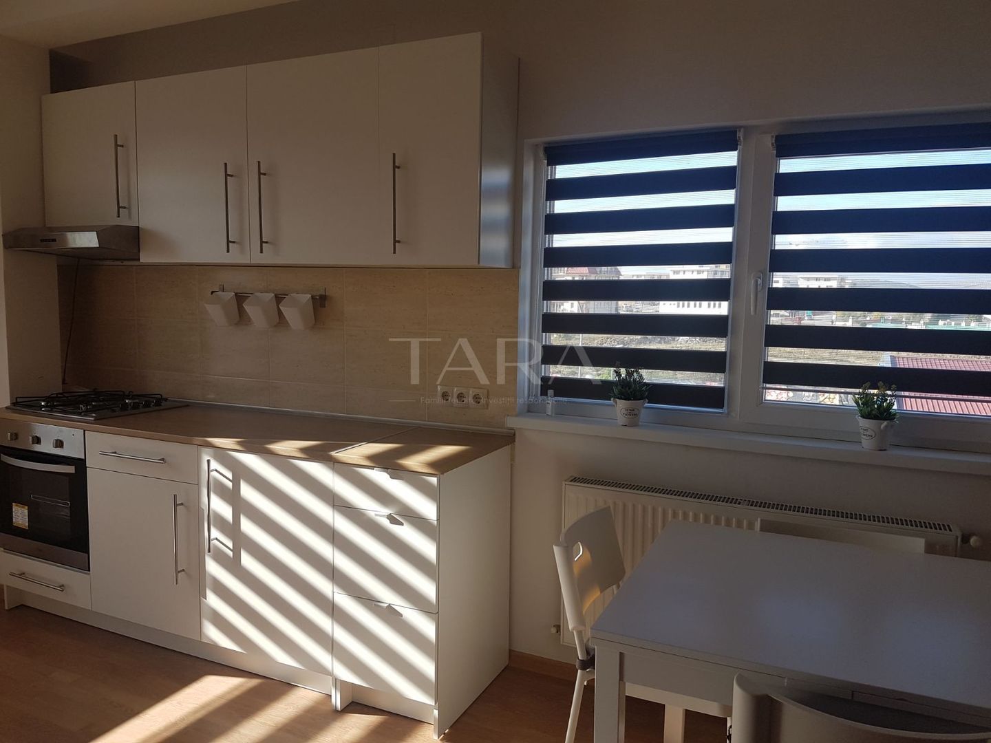 Apartament cu 4 camere de închiriat în zona Buna Ziua - Poză 6
