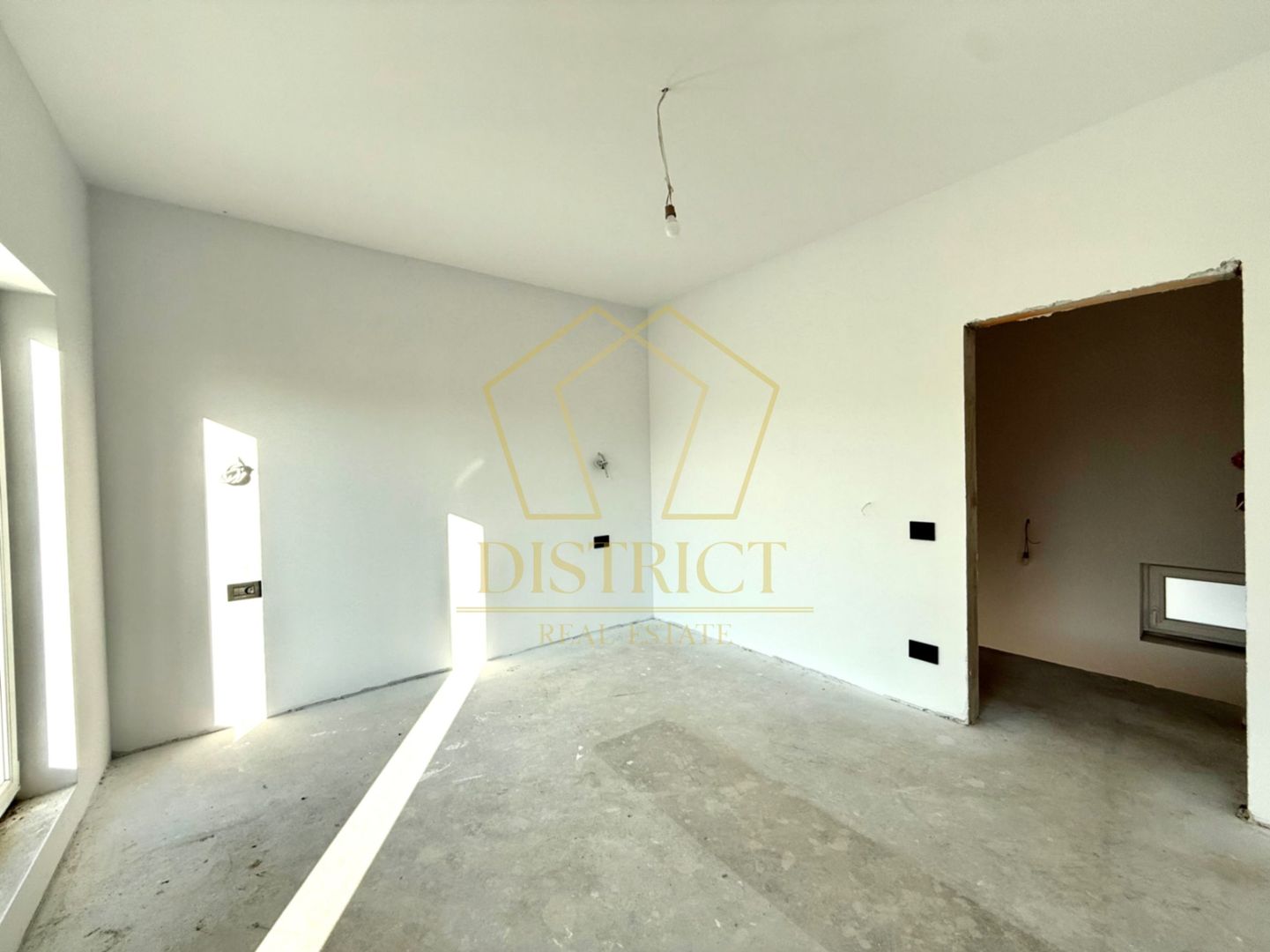 Duplex premium despartit prin camera tehnica | Giroc - Poză 11