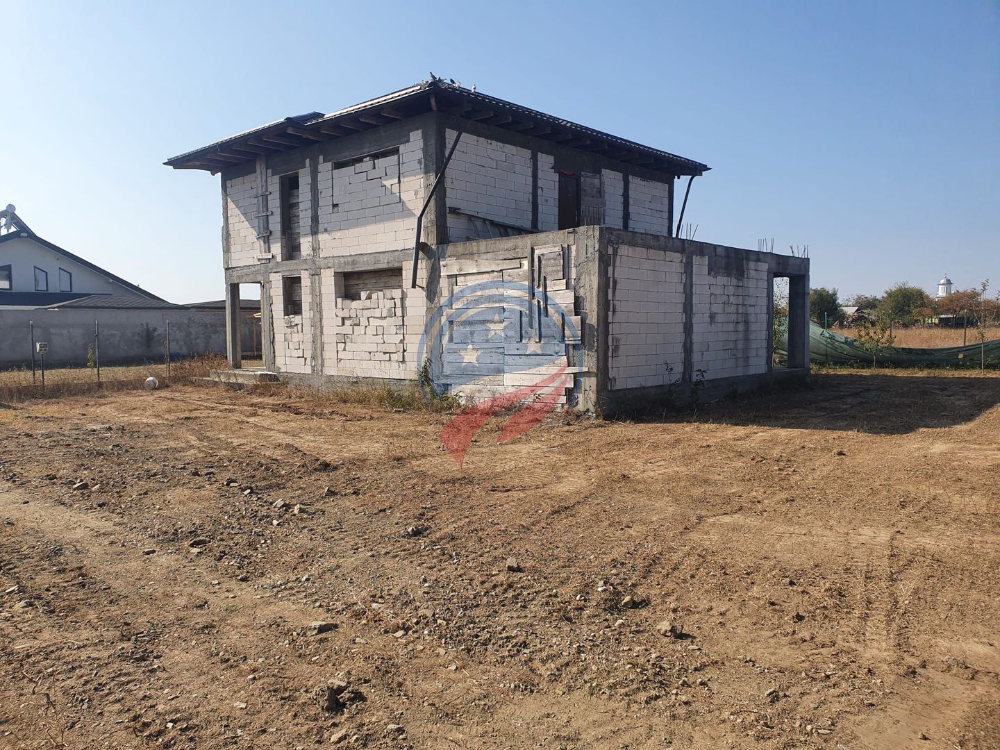 Casa la rosu in Carcea - Poză 5