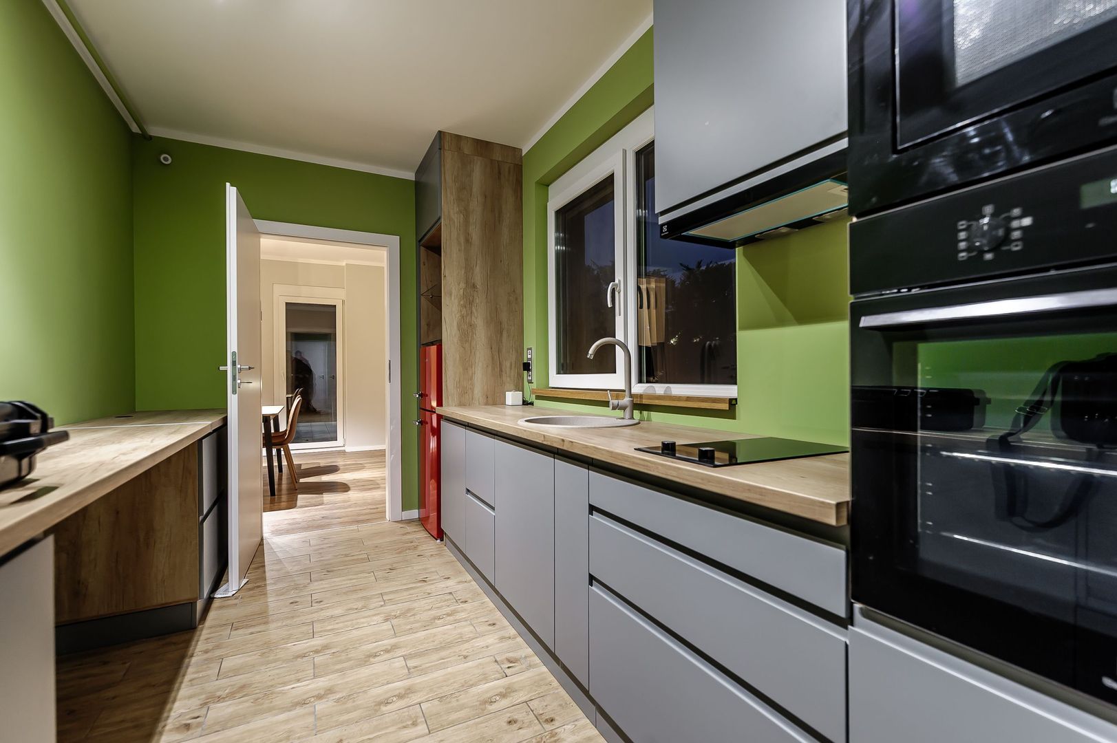 PROPRIETATE VANDUTA Apartament ARED spectaculos cu gradina si garaj - Poză 5