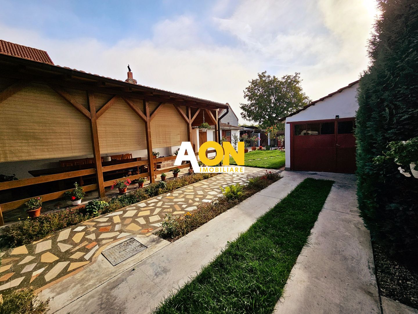 Casa 3 camere, 890 mp teren, mobilata, utilata, Barabant - Poză 5