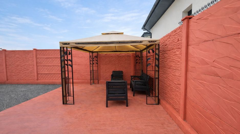 Casă cu 5 camere de vânzare in Lumina Constanta - Poză 10