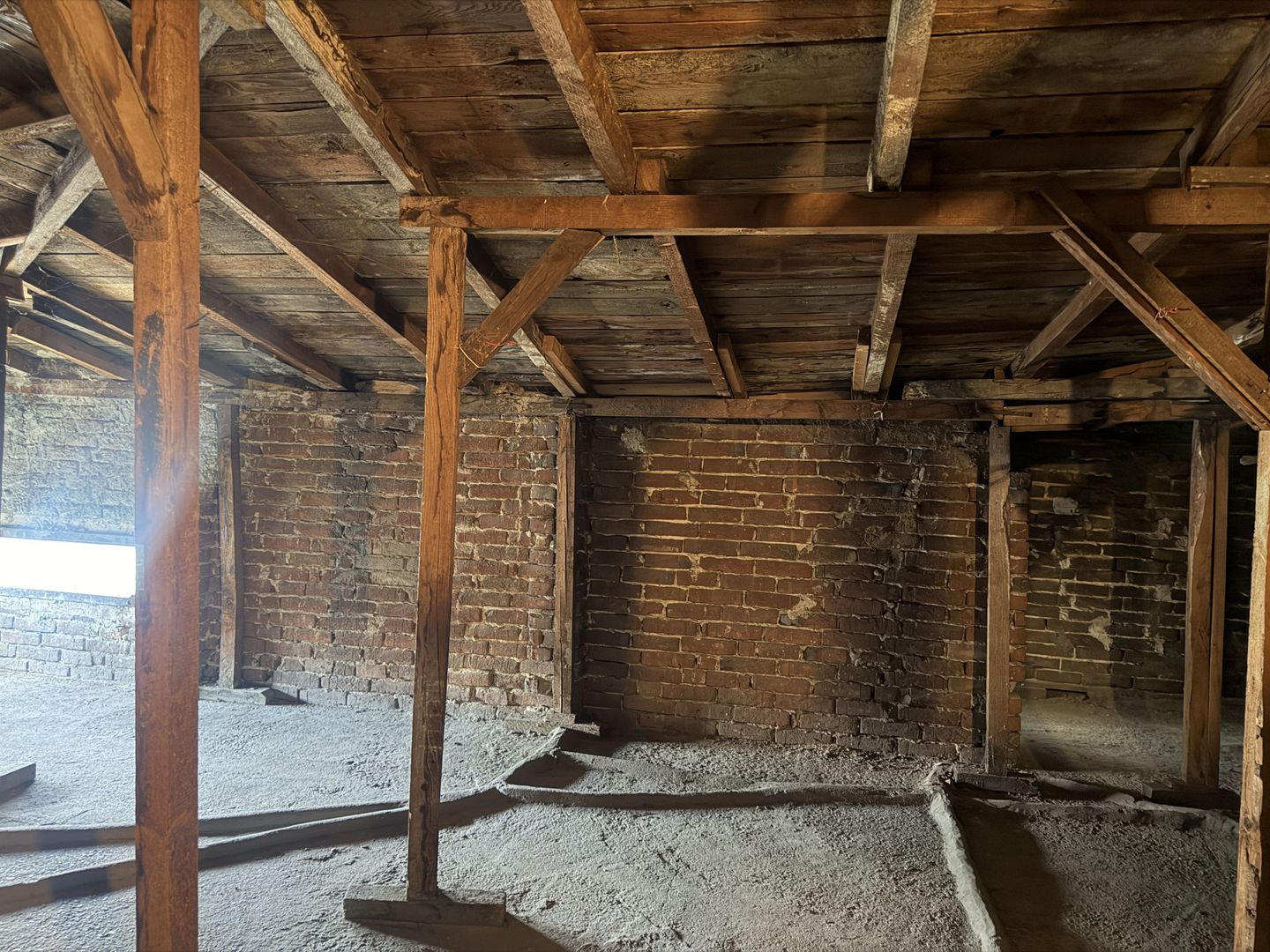 Casa interbelica individuala Str Moise Nicoara -Alba Iulia - Poză 5