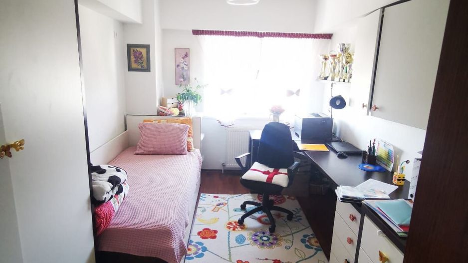 De vanzare apart. cu 3 camere, Complex Vega, Ultimul Leu, et.8, 145.000 E - Poză 3