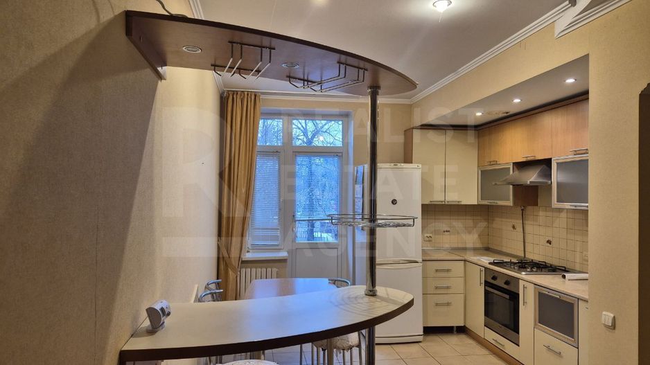 Vânzare, apartament, 3 camere, strada Independenței, Bălți - Poză 1