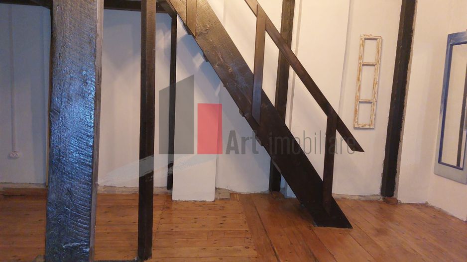 Apartamentul "DISINJATUR" , et. 1/1 in vila stil neoromanesc - Poză 27