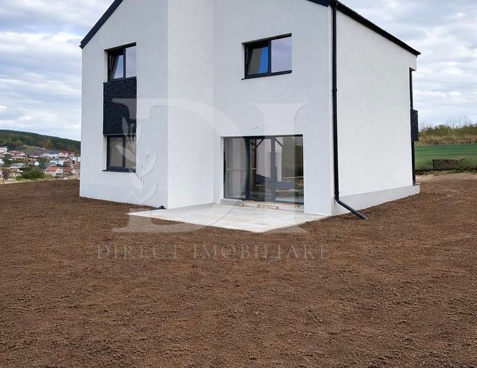 Casă individuală cu vedere la lac – Apahida - Poză 2