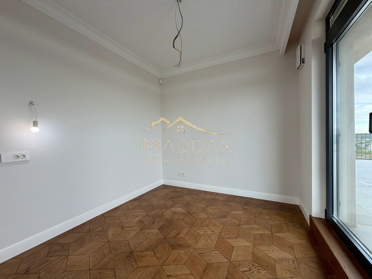 Penthouse cu 4 camere // terasă 70 mp / 200 mp / 3 parking / Straulesti - Poză 30