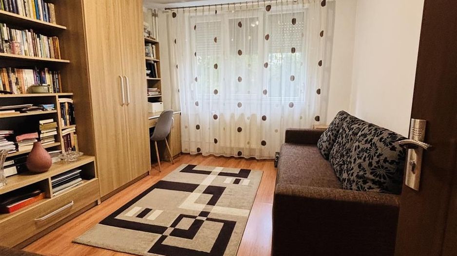 APARTAMENT CU 2 CAMERE DECOMANDAT ZONA ROGERIUS - Poză 2