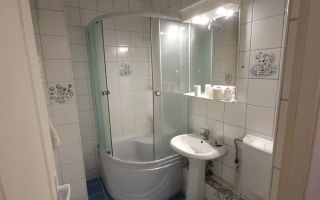 4 camere open space , 2 balcoane, 2 bai, Plopilor Zona Parcul Rozelor - Poză 4