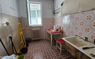 DE VANZARE APARTAMENT 2 CAMERE – DRUMUL TABEREI – METROU - Poză 7