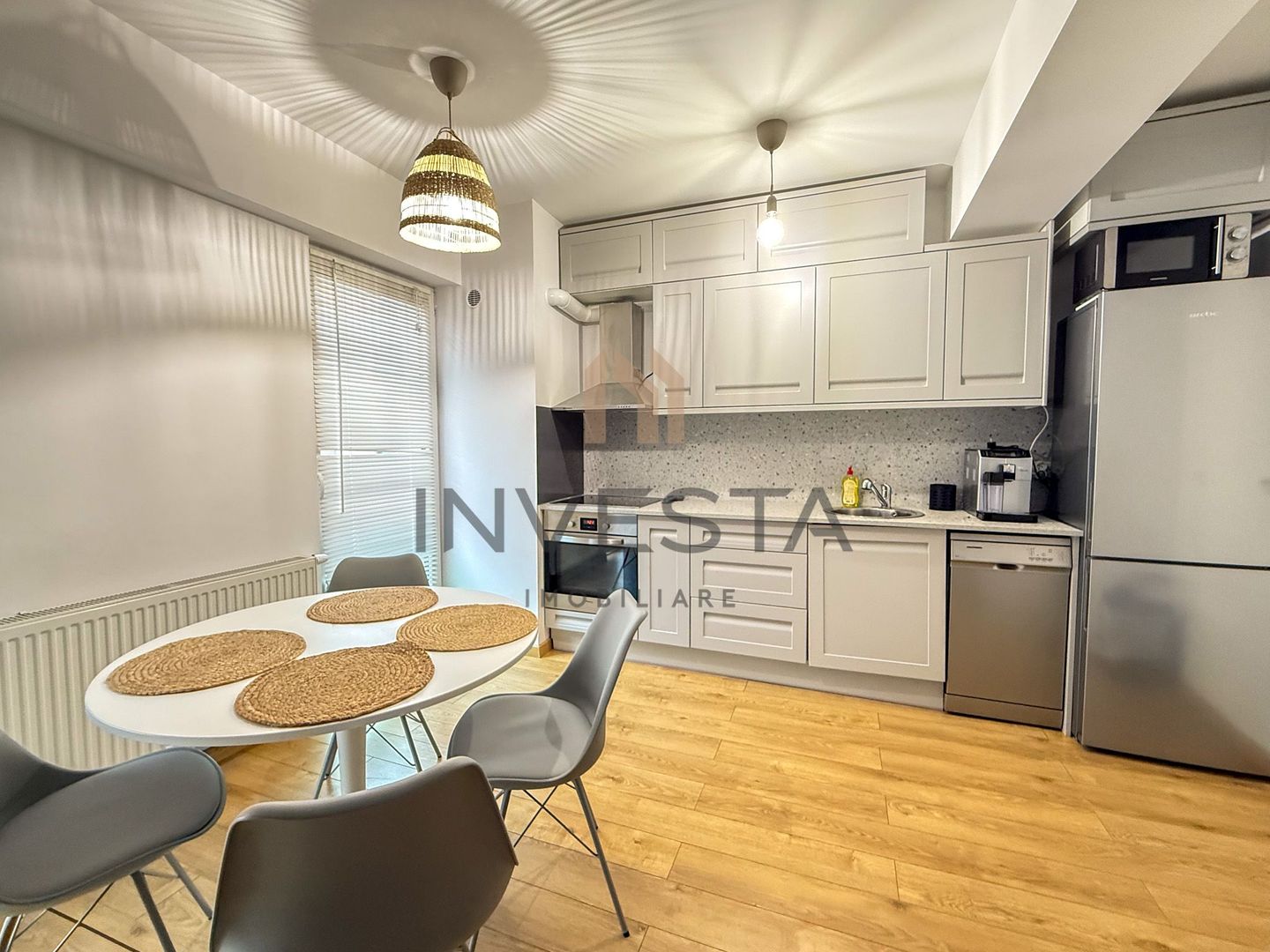 Apartament Ultracentral! Imobil nou zona strazii Universitatii! - Poză 2