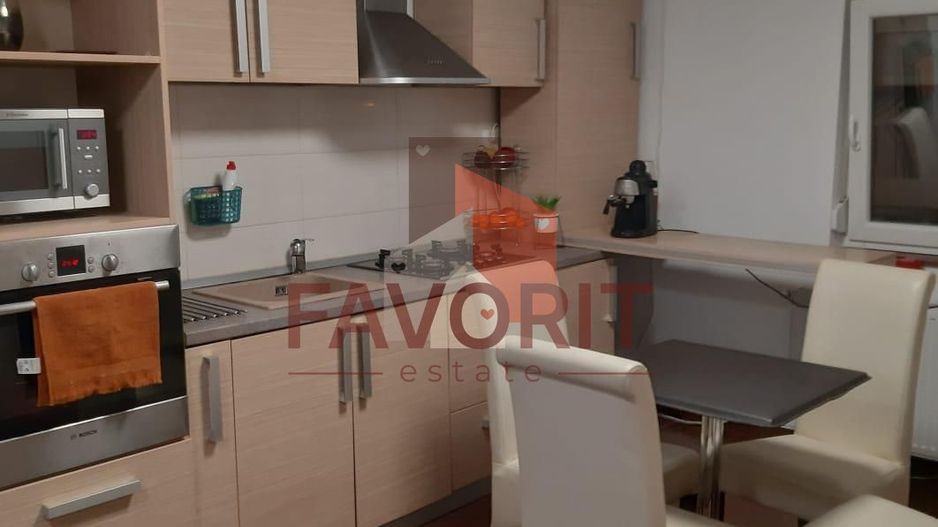 apartament cu 2 camere zona Complex Studentesc - Poză 1