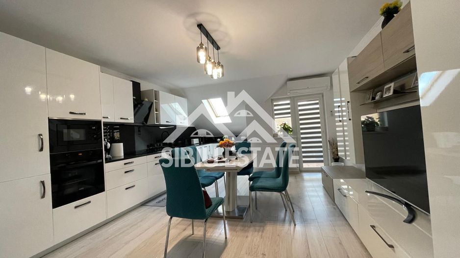 Apartament 3 camere 70 mp.  pod, loc de parcare-Selimbar - Poză 3