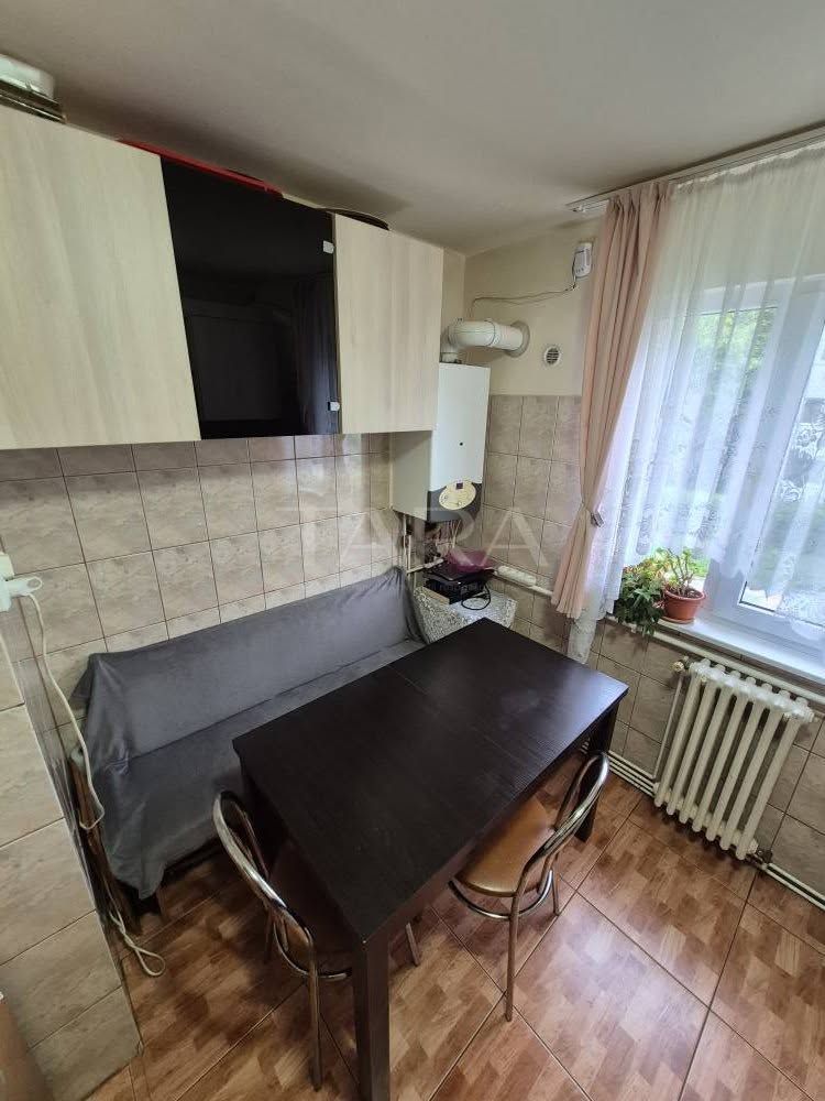Apartament cu 3 camere, etaj intermediar, zona Penny, Mănăștur. - Poză 1