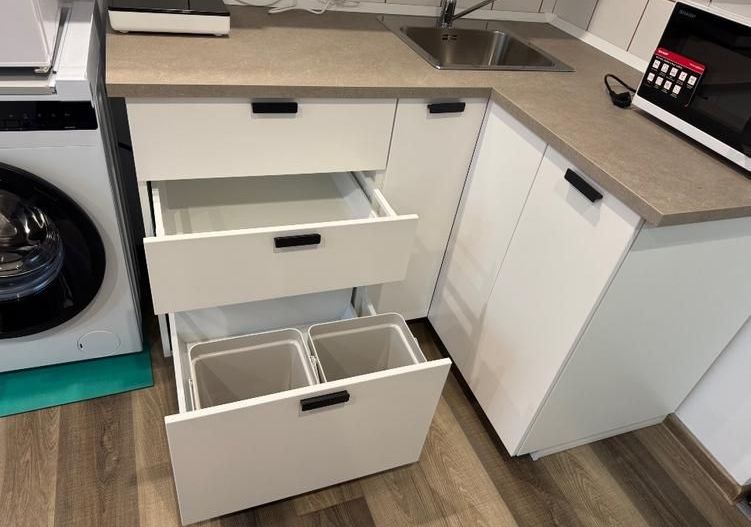 Soarelui-Cerna | 1 Camera | Recent renovata | Etaj 2 | Mobilat si Utilat - Poză 10