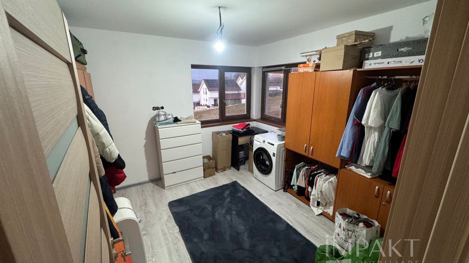 Duplex cu 4 Dormitoare | Incalzire Pardoseala | 3 Bai | Intrare Dezmir - Poză 16