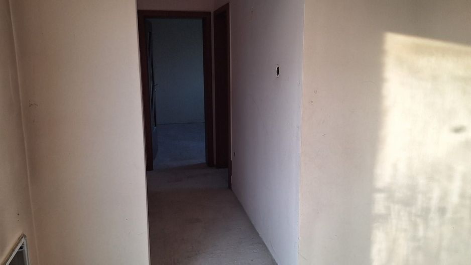 Casa singur in curte curte spatioasa zona Bartolomeu/Stupini - Poză 6