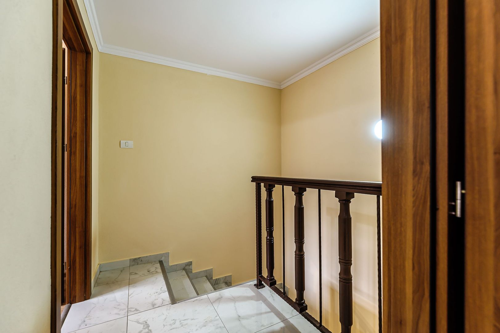 Apartamente noi la curte, Piața Avram Iancu. - Poză 9