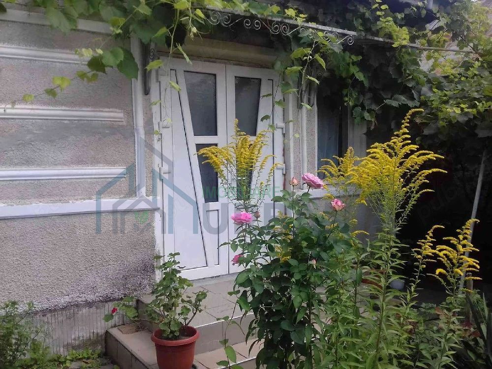 Casă de vânzare în Pașcani, zona Ștefan cel Mare - Poză 1
