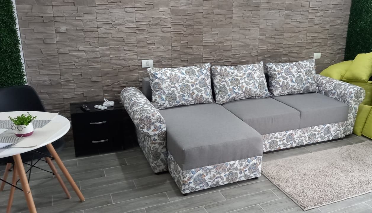 Apartament 2 camere pe termen lung - Vedere La Lac Frontal - Poză 1
