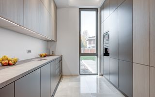 VILA NOU CONSTRUITA CU 4 CAMERE LA VANZARE IN ZONA IANCU NICOLAE - Poză 3