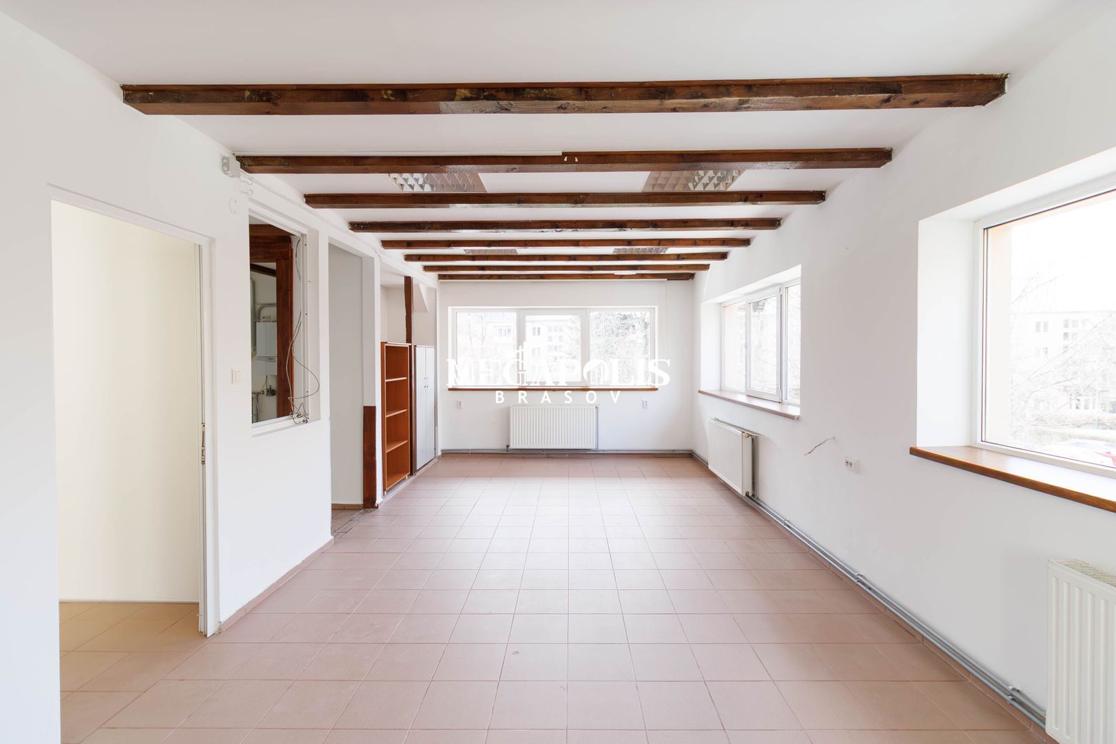 Chirie clădire centrul civic | Brașov | 500mp | 5000€ - Poză 12