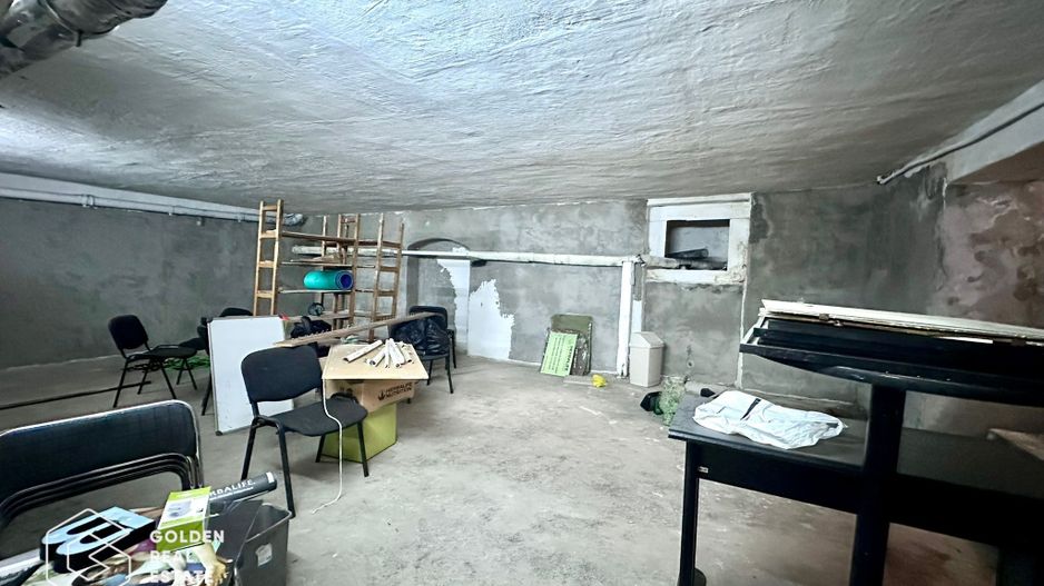 Boxa 67 mp utili, în zona Podgoria - Poză 2