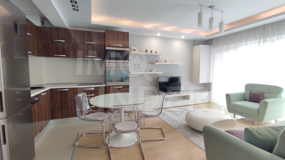 Apartament Superfinisat  Cu parcare Bloc tip Vila Zorilor - Poză 1