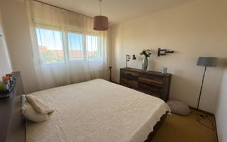 Ap 3 camere, decomandat,etaj 5 – zona Piața Rogerius.Pret 108.000 euro - Poză 2