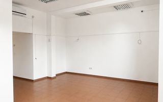 SPAȚIU COMERCIAL 102 MP | VALEA AURIE | VITRINE 8 ML | TRAFIC PIETONAL - Poză 4