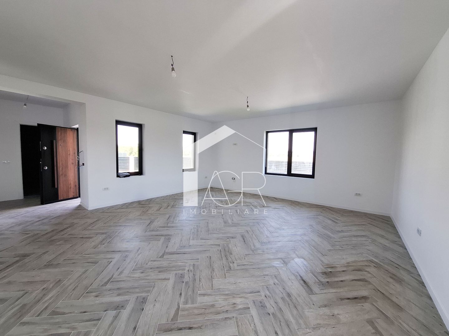 Vila P+1E, cu 5 camere, Paulesti - Poză 2