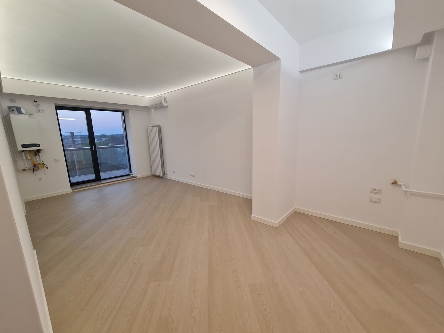 Apartament | 2 camere | Cortina North | Vedere libera Pipera - Poză 6