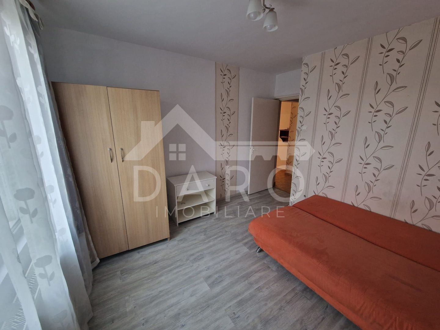Închiriez apartament 2 camere  in TUDOR - Poză 3