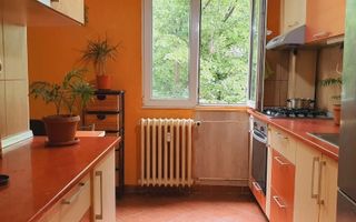 Apartament 3 camere de vanzare - Poză 2