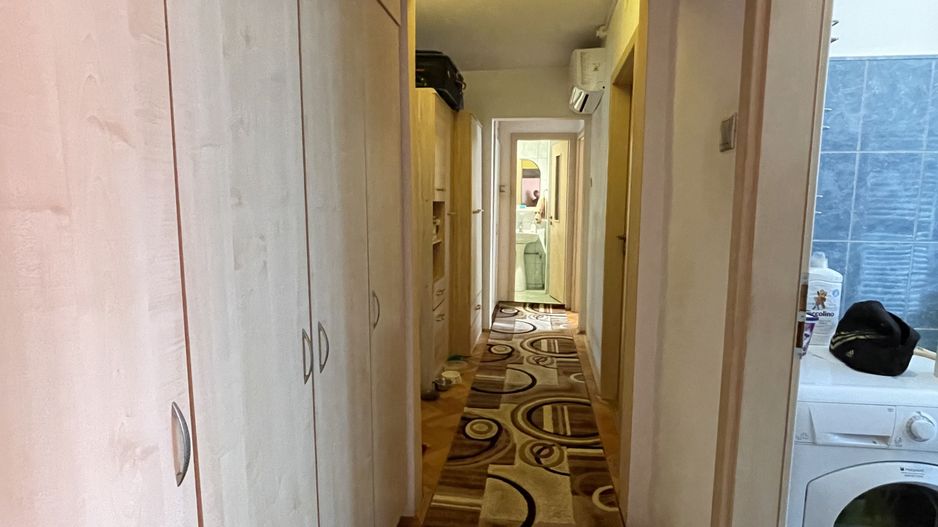 Apartament 4 camere, decomandat, zona excelenta, comison 0%. - Poză 11