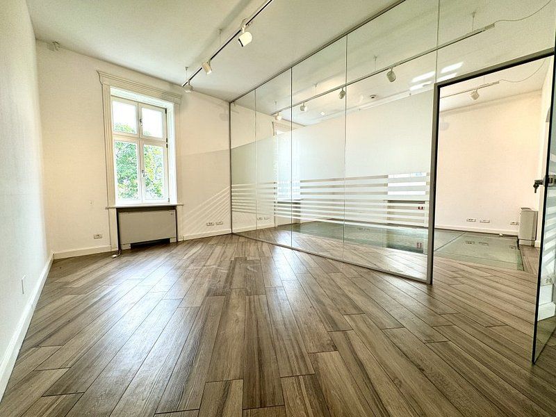 Birou elegant si spațios in Piața Unirii - Poză 2